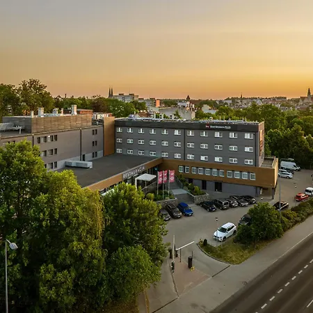 Western Olsztyn Old Town 3*