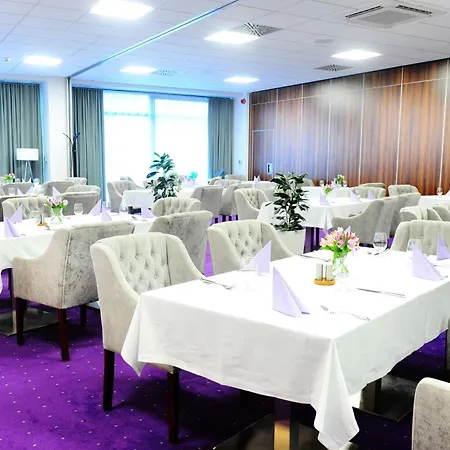 Western Olsztyn Old Town ホテル 3*